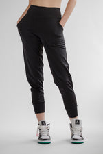 Load image into Gallery viewer, Hampton Pants
